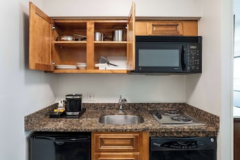 Junior Room, 1 King Bed, Kitchen