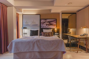 Room (Grande King Sauna)