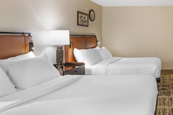 Standard Room, 2 Queen Beds, Non Smoking, Refrigerator & Microwave