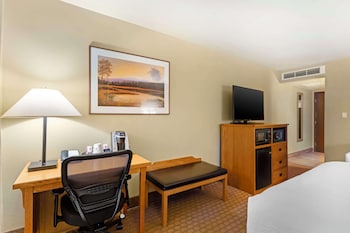 Standard Room, 2 Queen Beds, Non Smoking, Refrigerator & Microwave