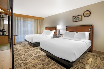 Standard Room, 2 Queen Beds, Non Smoking, Refrigerator & Microwave
