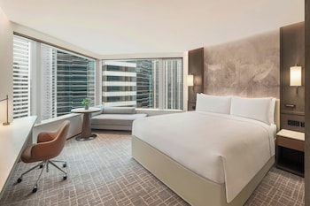 Infinity Room, 1 King Bed, City View