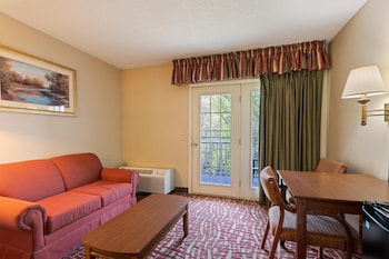 Suite, 1 King Bed, Balcony, River View