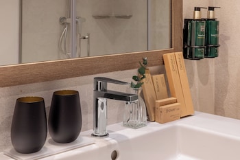 Premium Room, Bathtub (Grand, The Level, (2+2))