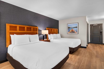 Room, 2 Queen Beds, Non Smoking, Poolside