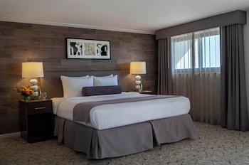 Deluxe Room, 1 King Bed