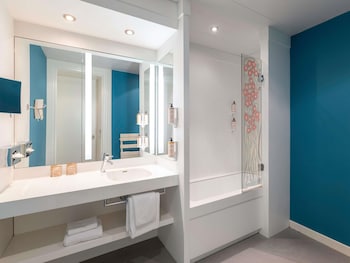 Suite, 1 Queen Bed