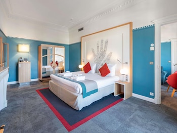 Suite, 1 Queen Bed