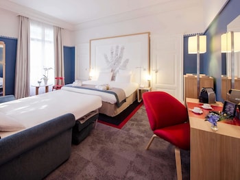 Privilege, Premium Room, 1 Queen Bed with Sofa bed
