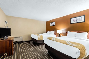 Room, 2 Queen Beds, Accessible, Non Smoking