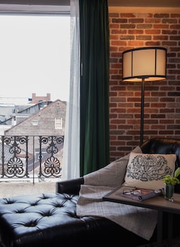 Standard Room, 1 King Bed, Balcony