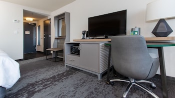 Standard Room, 2 Queen Beds, Accessible (Communications, Mobility)