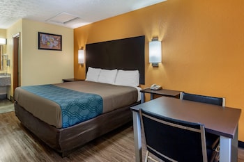 Standard Room, 1 King Bed, Non Smoking