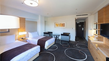 Superior Corner Twin Room, Non Smoking