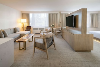 Junior Suite, 1 King Bed