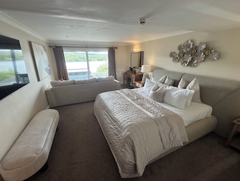Superior Double Room with Hot Tub (for adults only)