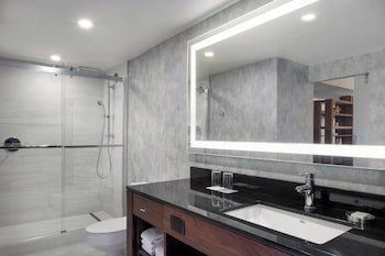 Junior Suite, 1 King Bed