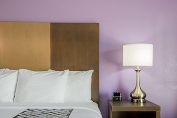 Room, 2 Queen Beds, Non Smoking- Ground Floor