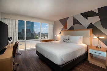 Suite, 1 Bedroom, City View