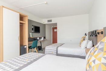 Standard Room, 2 Double Beds, Sea View (High Floor)
