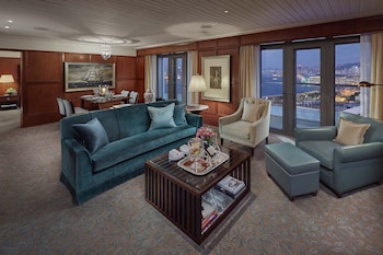 Suite (Tamar)