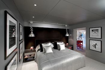 Suite (Lichfield)