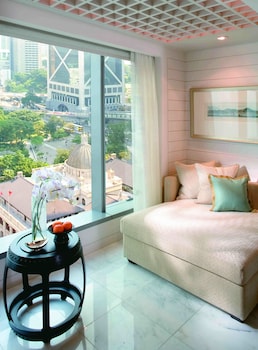 Twin Room (Statue Square View)