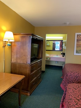 Room, 2 Queen Beds, Accessible, Non Smoking