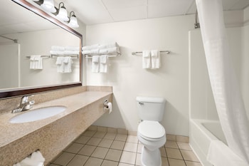 Standard Room, 2 Queen Beds, Non Smoking