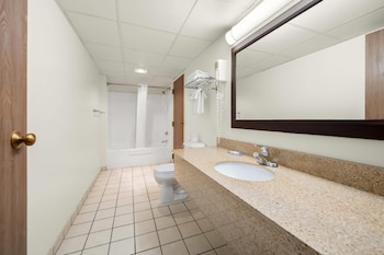 Suite, 1 King Bed, Non Smoking, Jetted Tub