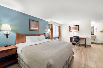 Standard Room, 1 King Bed, Non Smoking