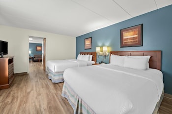 Suite, 2 Queen Beds, Non Smoking