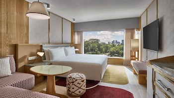 Premium Room, 1 King Bed