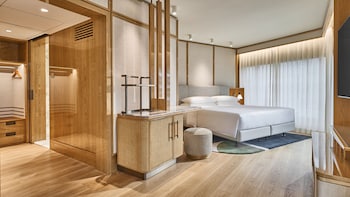 Junior Suite, 1 King Bed