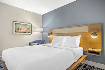 Standard Room, 1 Queen Bed, Non Smoking