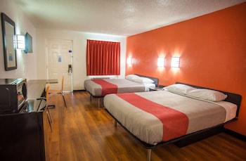 Standard Room, 2 Queen Beds, Non Smoking
