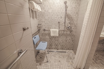 Suite, 1 Bedroom, Accessible (1 King)