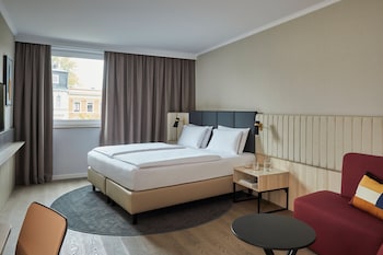Family Room, Multiple Beds (Premium)