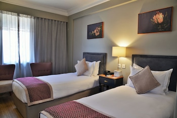 Standard Room, 2 Twin Beds, City View
