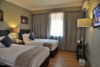 Standard Room, 2 Twin Beds, City View