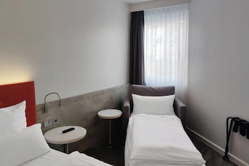 Standard Room, 2 Twin Beds