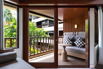 Room, 1 King Bed, Garden View