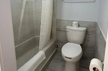 Deluxe Room, 2 Queen Beds, Non Smoking
