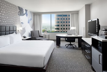 Deluxe Room, 1 King Bed