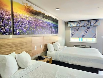 Standard Room, 2 Queen Beds, Smoking