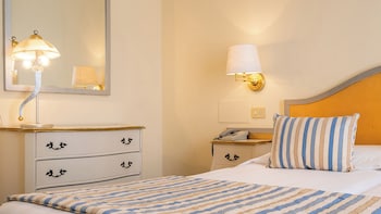 Classic Double or Twin Room