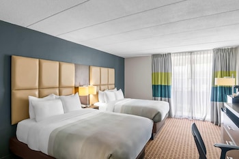 Room, 2 Queen Beds, Non Smoking