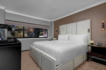 Premium Room, 1 King Bed (Manhattan Floor)