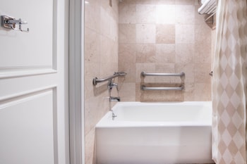 Room, 1 King Bed (Mobility Accessible, Tub)