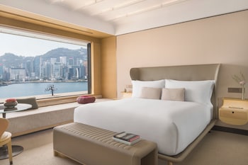 Classic Room, 1 King Bed, Harbor View (Daybed, Moongate)